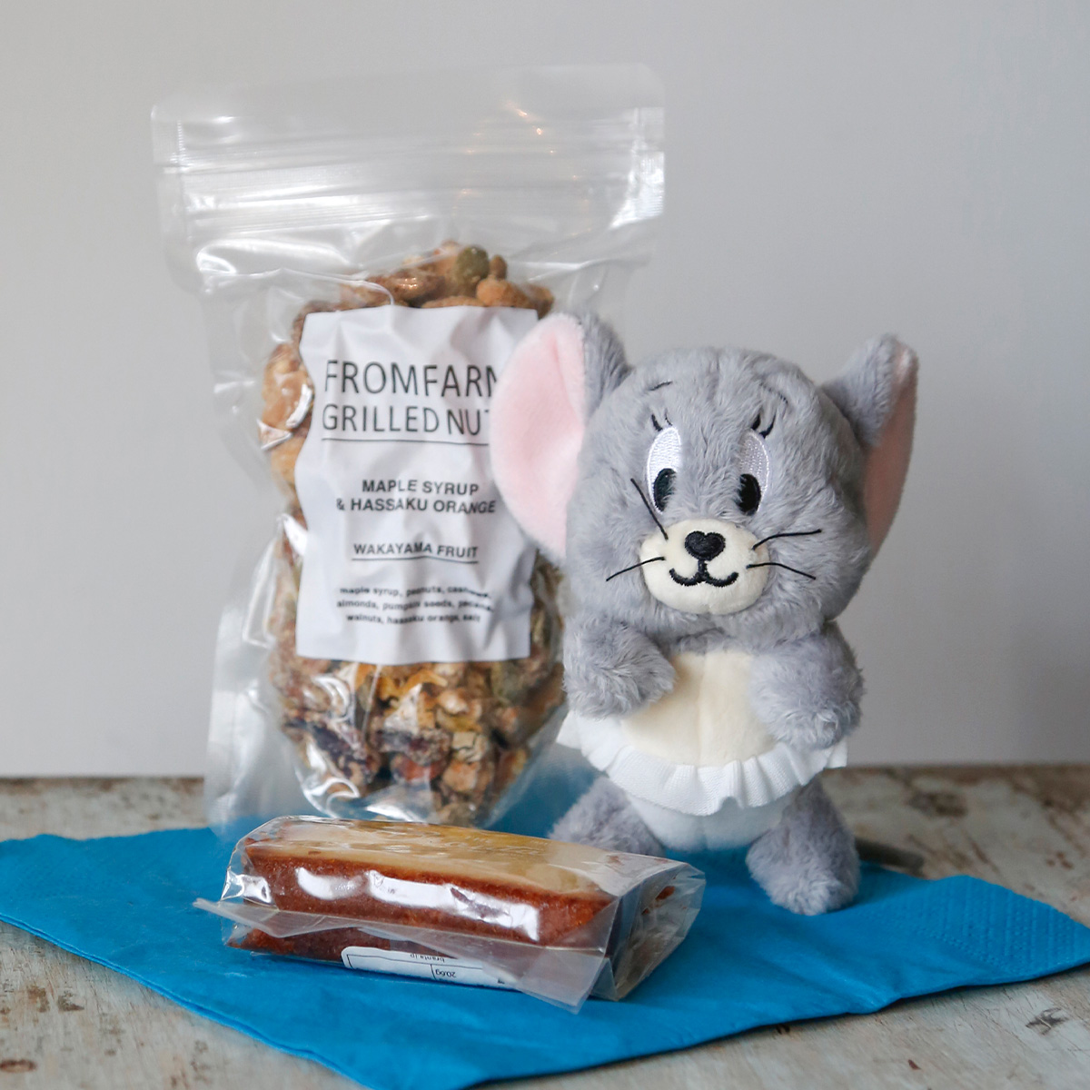 トムとジェリー あそんで！タフィー マスコットキーチェーン - TOM AND
