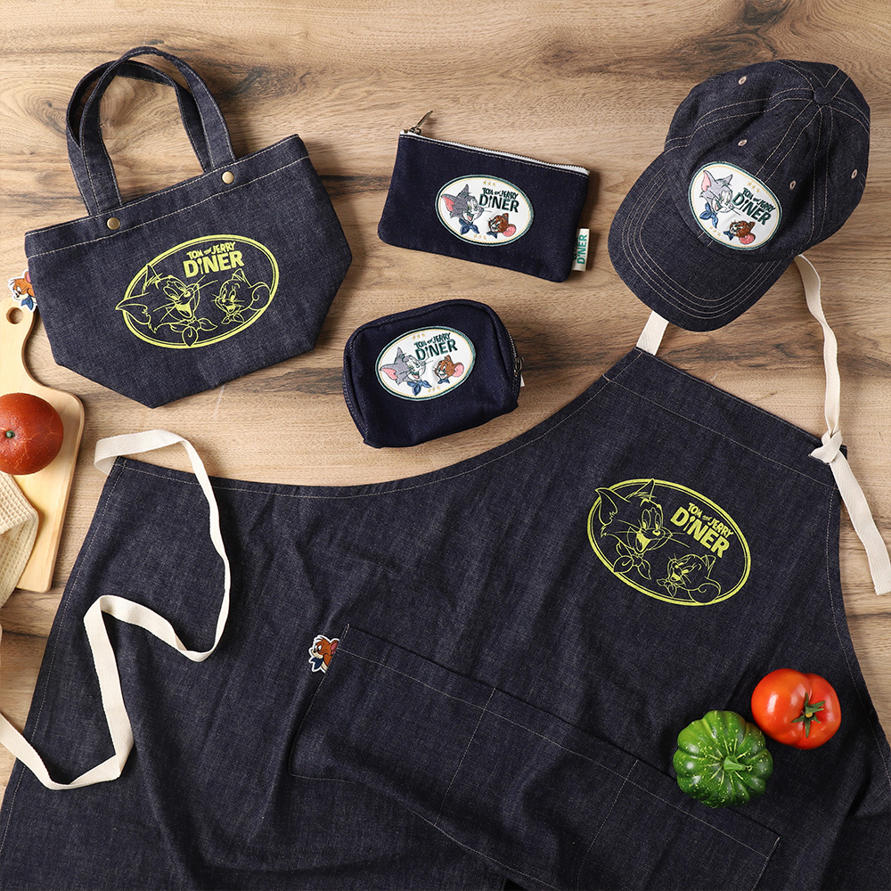 TOM and JERRY DINER ワッペンデニムポーチ - TOM AND JERRY Official