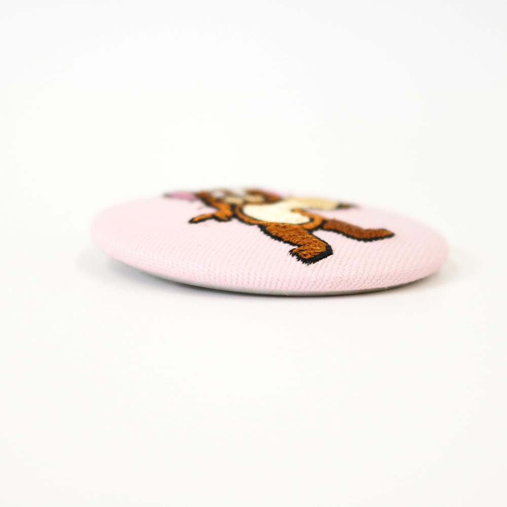 トムとジェリー 刺繍缶バッジ - TOM AND JERRY Official Online Store