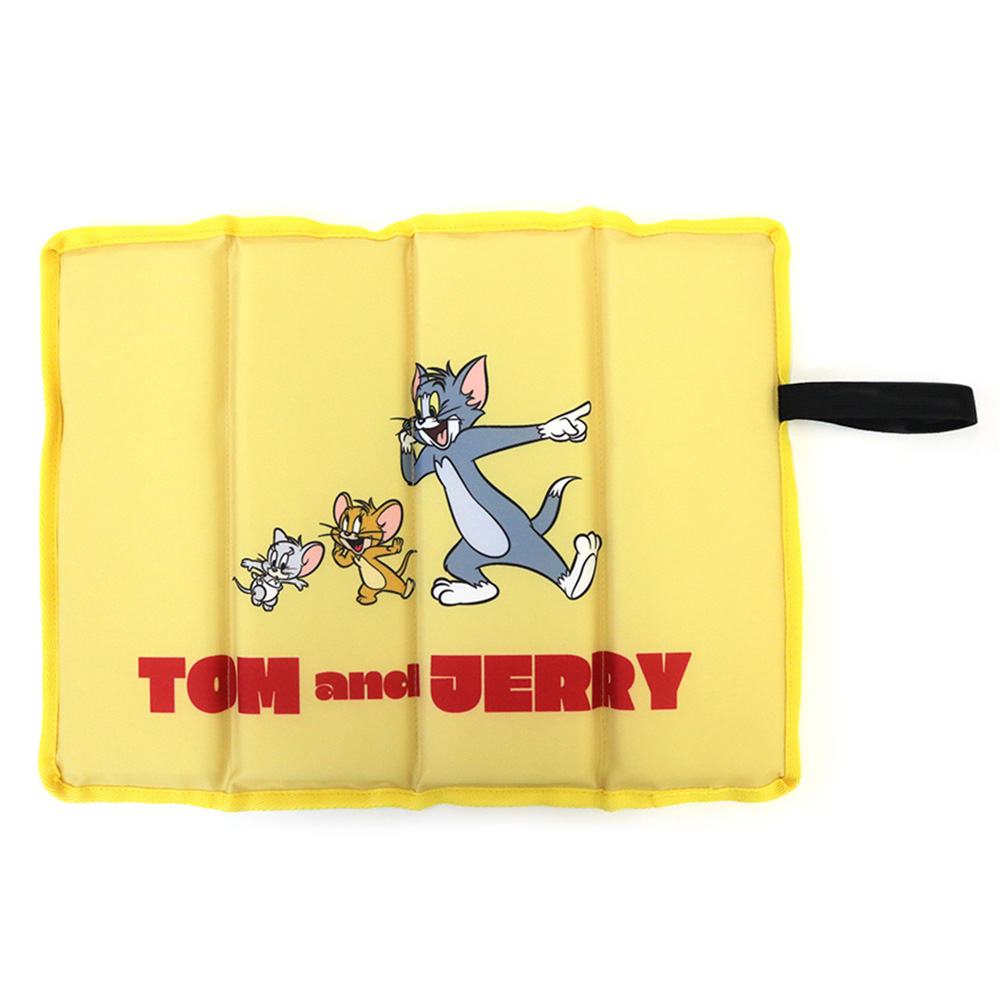TOM and JERRY 折りたたみクッション - TOM AND JERRY Official Online