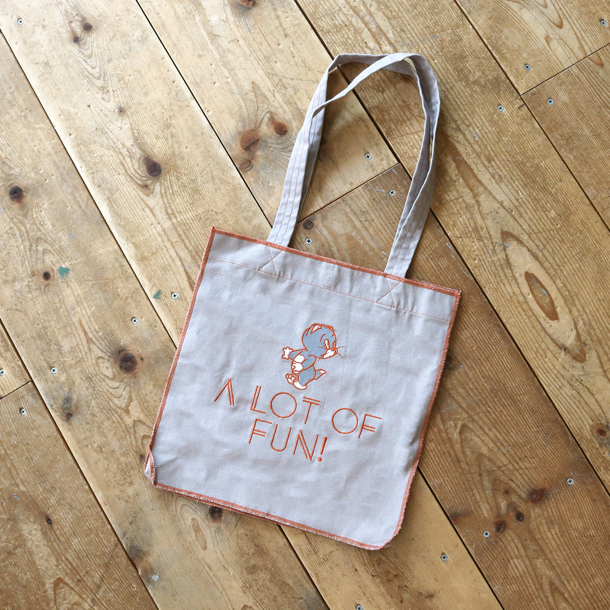 TOM and JERRY ロックステッチトート - TOM AND JERRY Official Online