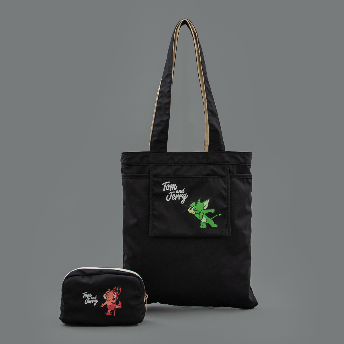 TOM and JERRY 天使と悪魔リバーシブルポーチ - TOM AND JERRY